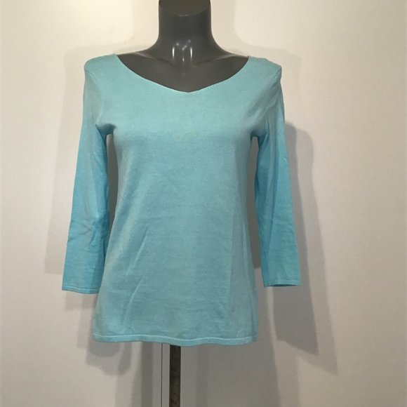 J. McLaughlin Light Blue V Neck Knit Top Size XS - Picture 1 of 11